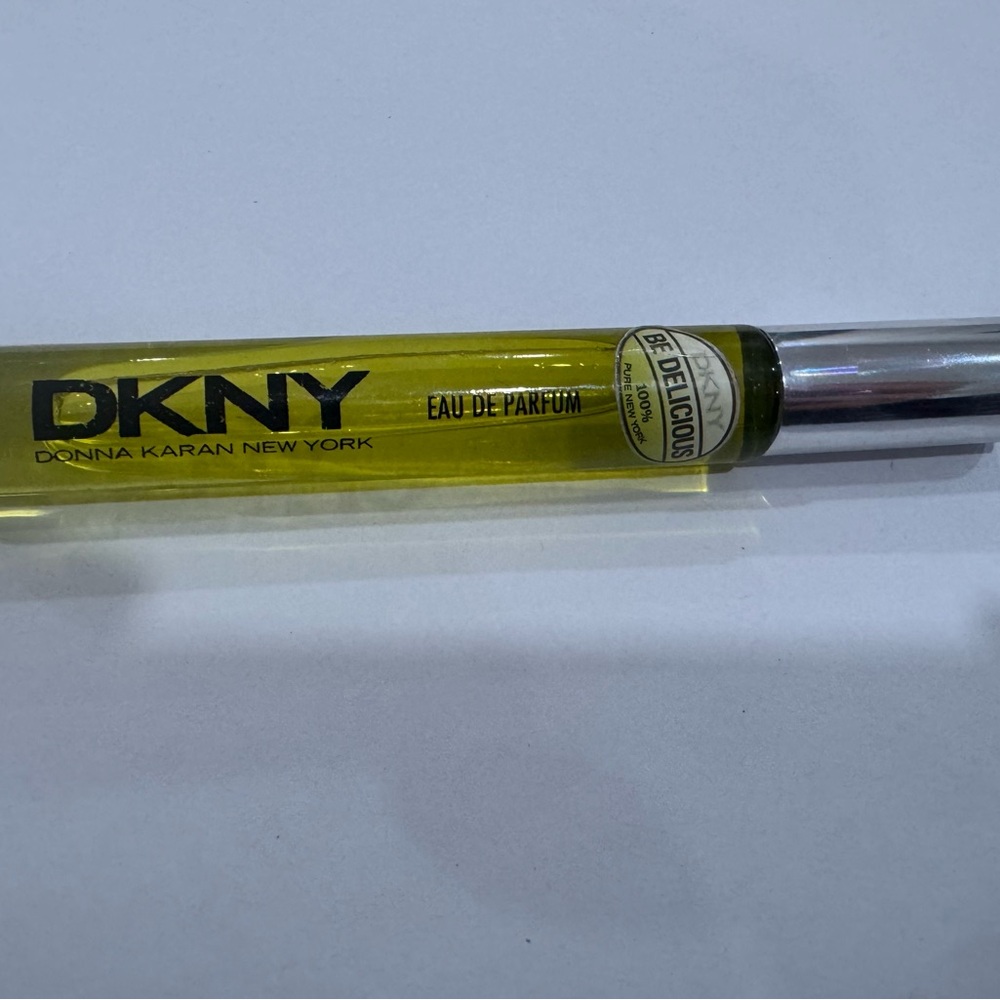 DKNY Be Delicious Eau de Parfum - Yellow and Silver
